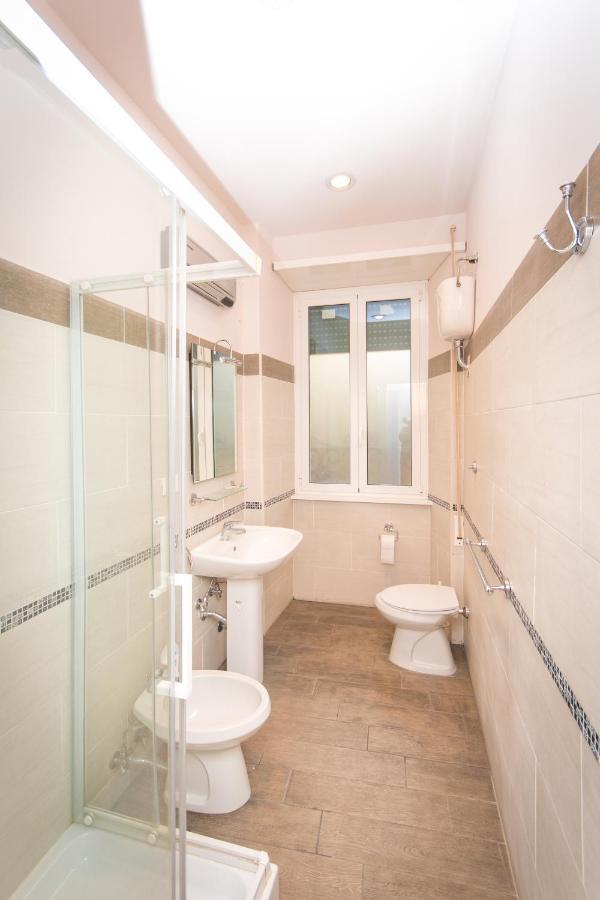 Vercelli Guest House Near San Giovanni Rome Exterior photo